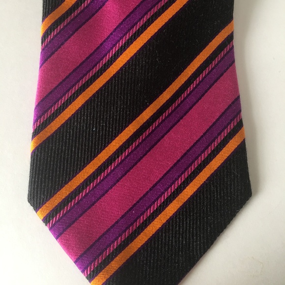 ETRO Milano Italy Striking Striped 100% Silk Tie - Picture 6 of 8